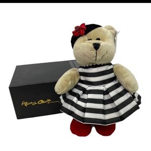 Alice & Olivia Starbucks bear nib
